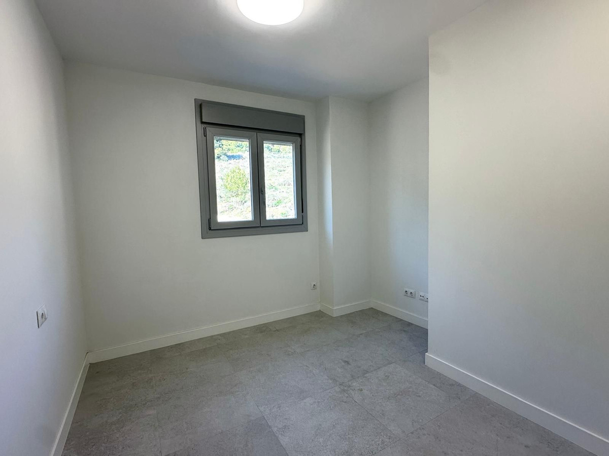3 Bed Apartment for sale in Benalmadena Costa Del Sol, Málaga, Spain