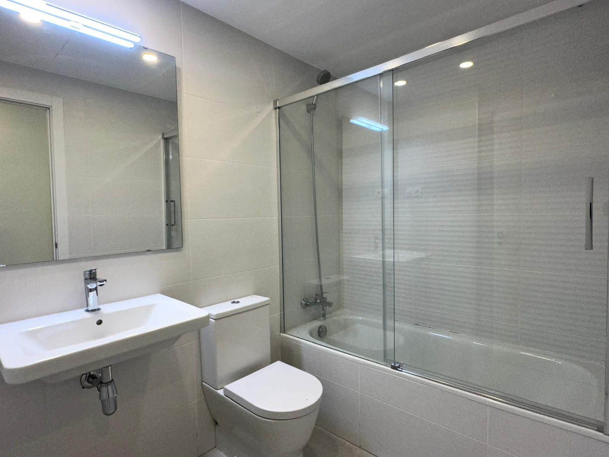 3 Bed Apartment for sale in Benalmadena Costa Del Sol, Málaga, Spain
