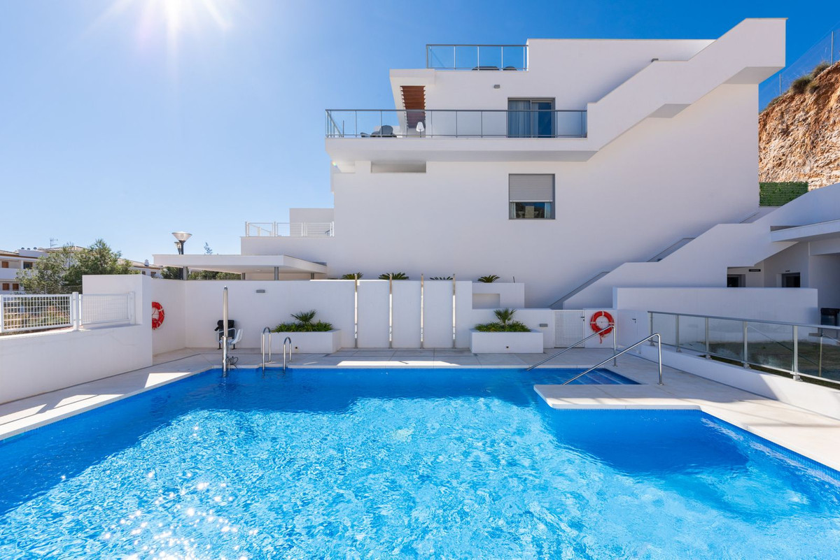 3 Bed Apartment for sale in Benalmadena Costa Del Sol, Málaga, Spain