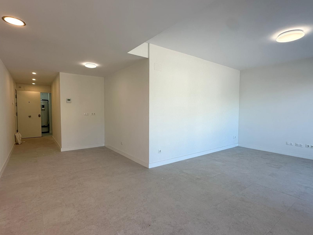3 Bed Apartment for sale in Benalmadena Costa Del Sol, Málaga, Spain