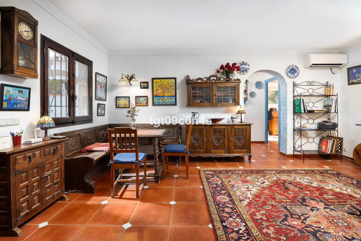 5 Bed Townhouse for sale in Marbella Costa Del Sol, Málaga, Spain