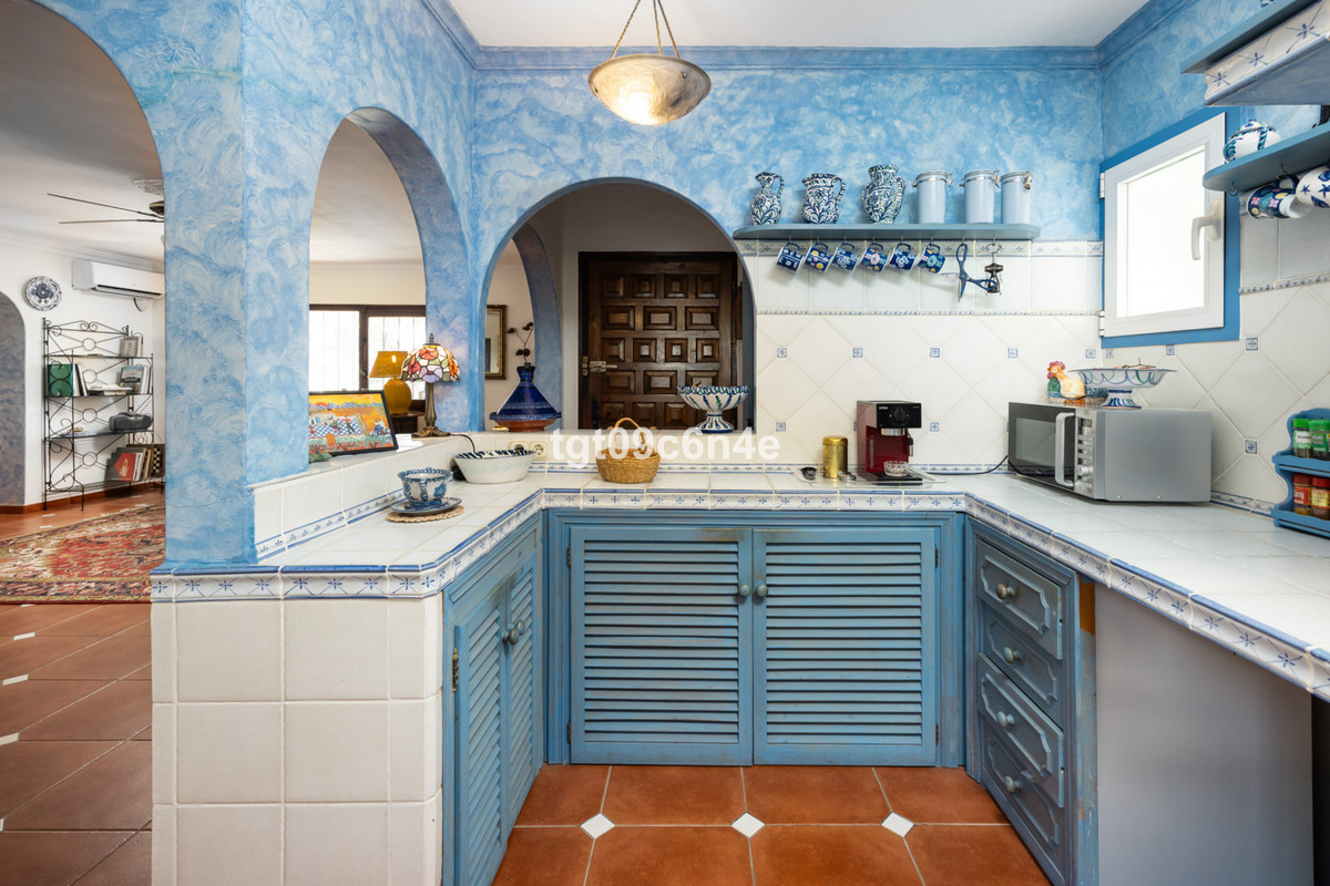 5 Bed Townhouse for sale in Marbella Costa Del Sol, Málaga, Spain