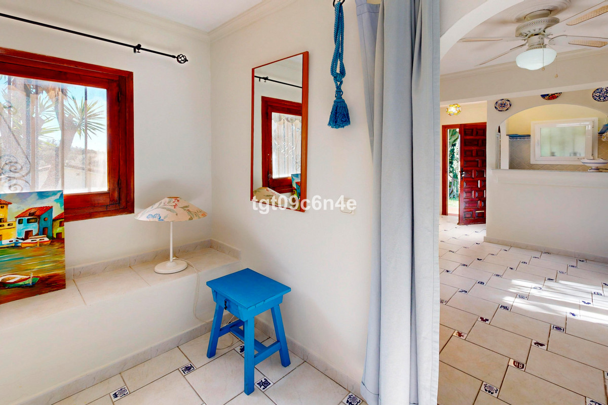 5 Bed Townhouse for sale in Marbella Costa Del Sol, Málaga, Spain
