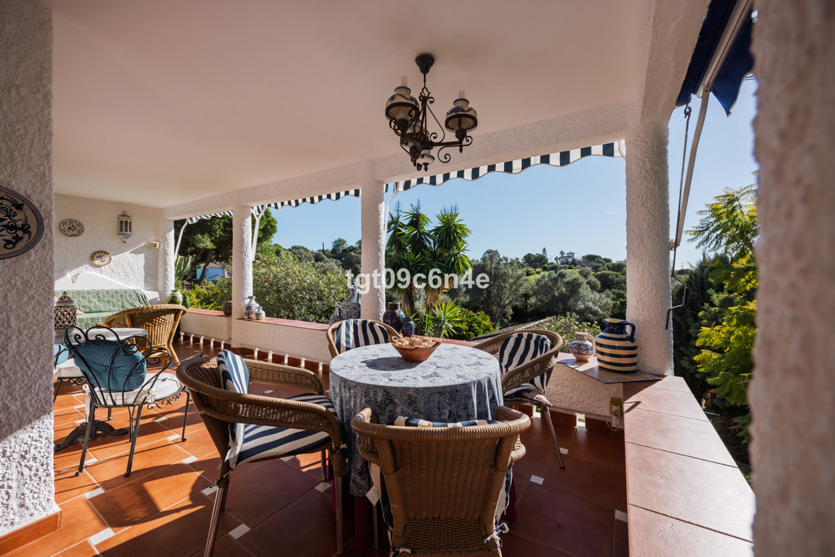 5 Bed Townhouse for sale in Marbella Costa Del Sol, Málaga, Spain
