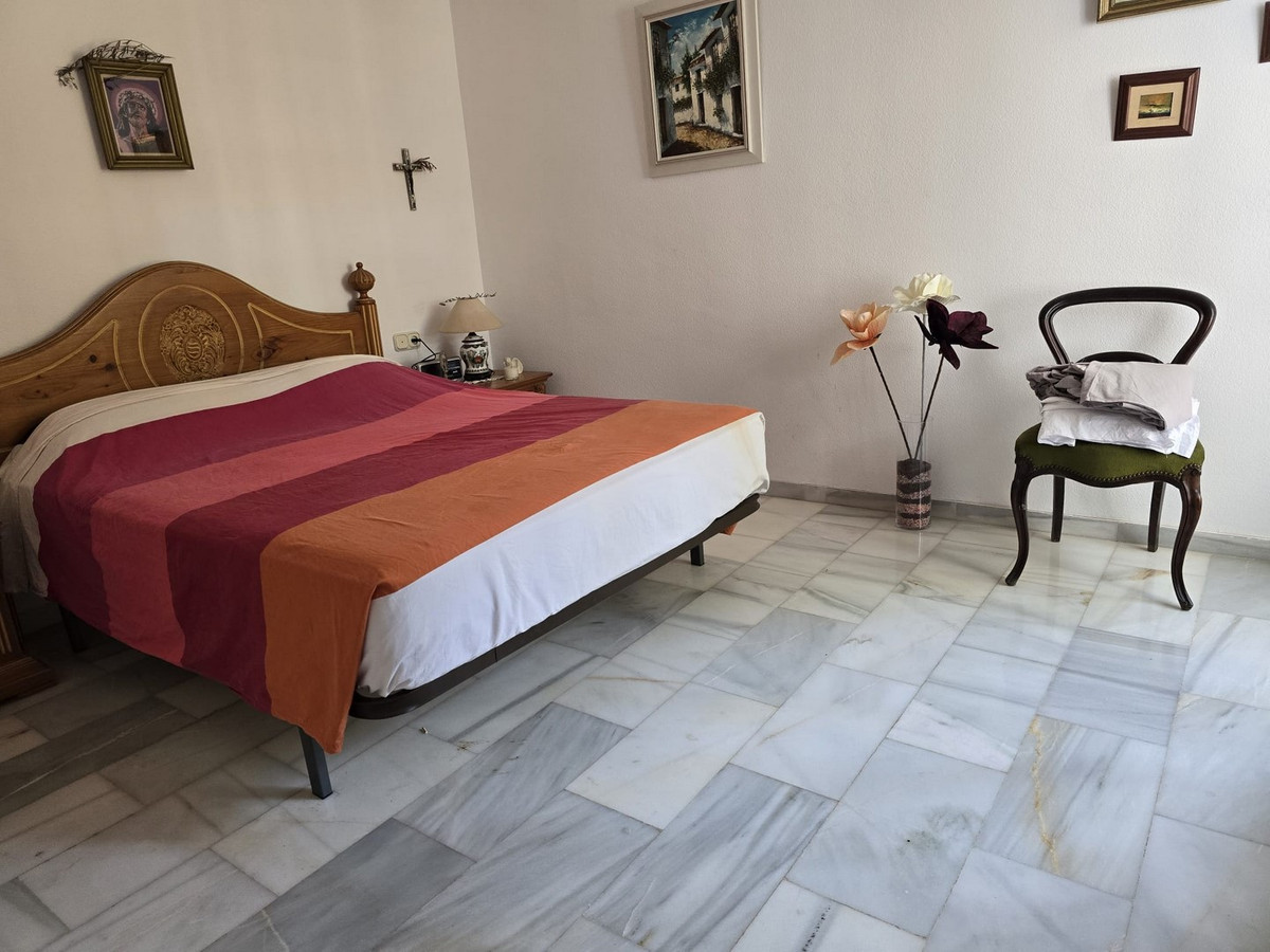 Se vende Villa - Chalet de 4 dormitorios en Costa Del Sol, Málaga, España