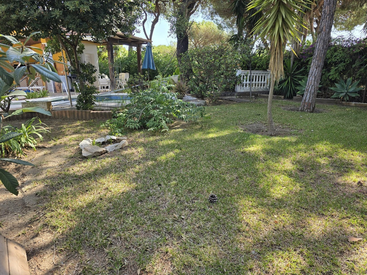 Se vende Villa - Chalet de 4 dormitorios en Costa Del Sol, Málaga, España