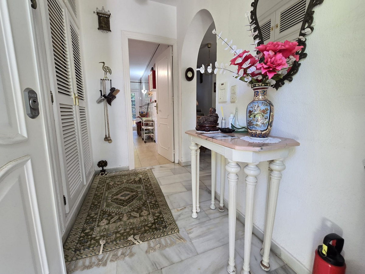 Se vende Villa - Chalet de 4 dormitorios en Costa Del Sol, Málaga, España