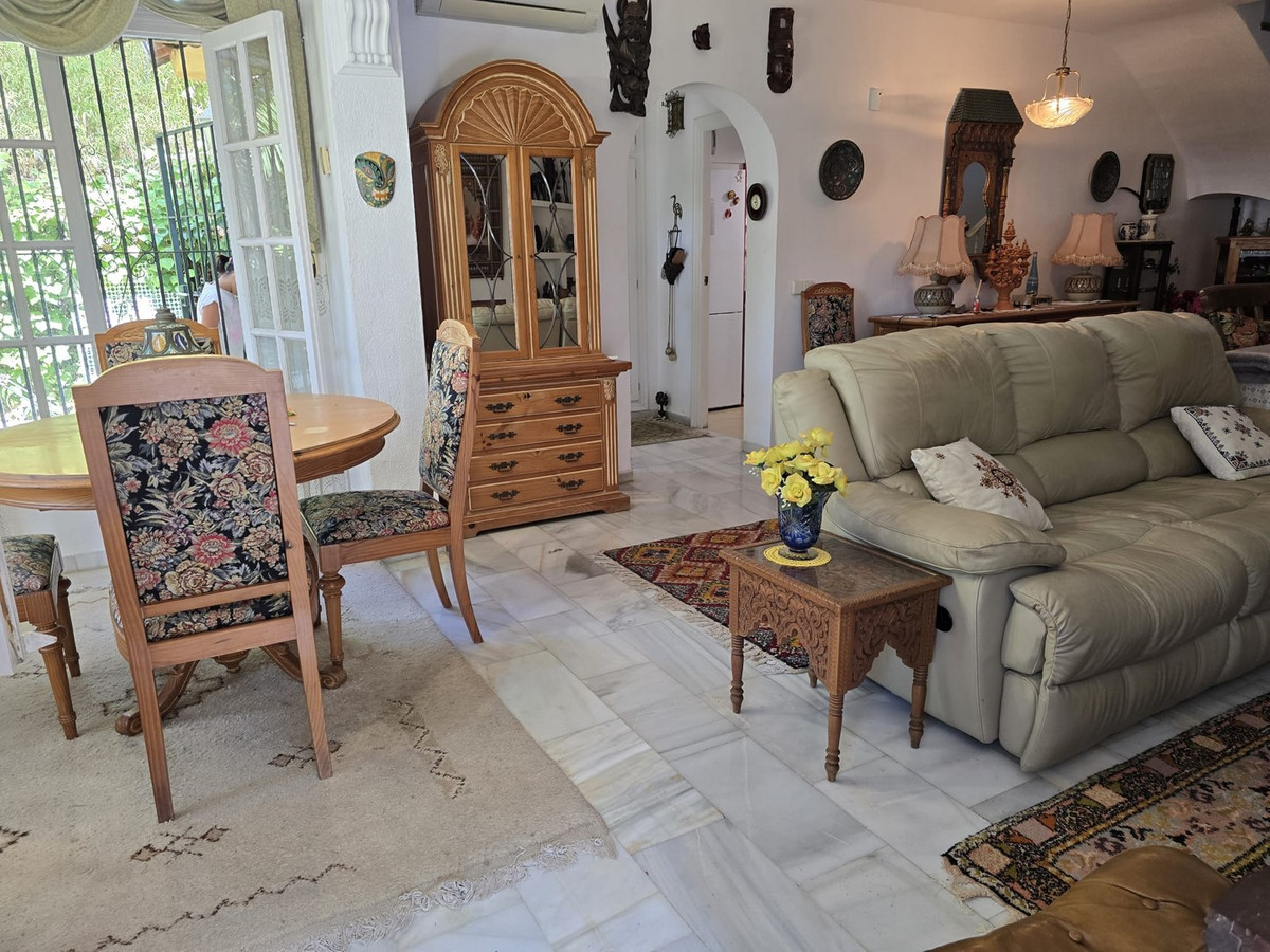 Se vende Villa - Chalet de 4 dormitorios en Costa Del Sol, Málaga, España
