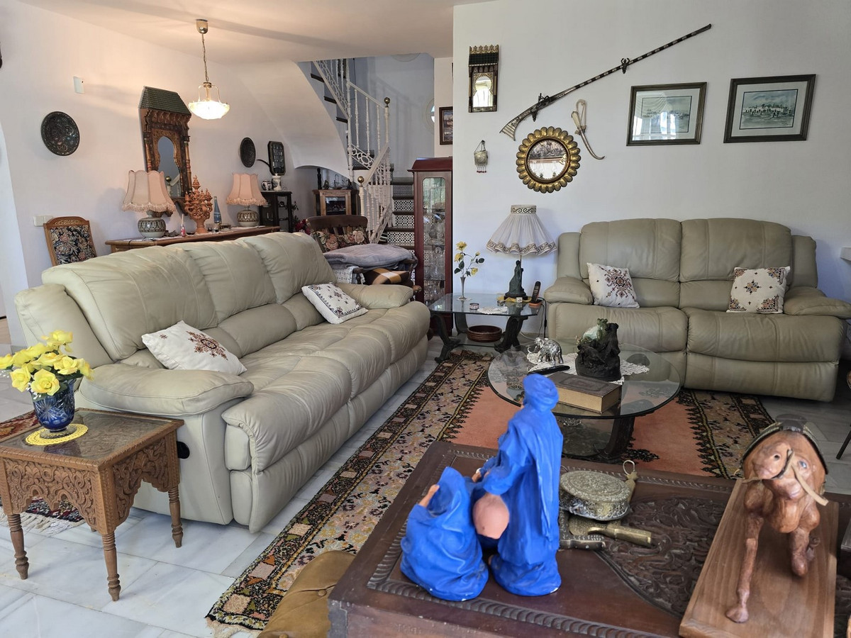 Se vende Villa - Chalet de 4 dormitorios en Costa Del Sol, Málaga, España