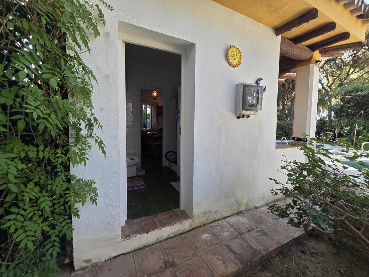 Se vende Villa - Chalet de 4 dormitorios en Costa Del Sol, Málaga, España