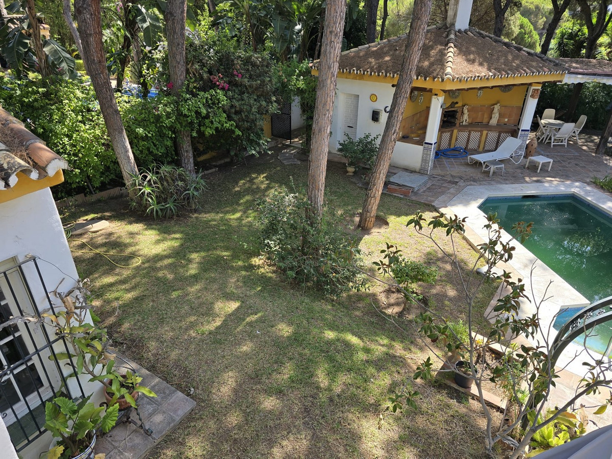 Se vende Villa - Chalet de 4 dormitorios en Costa Del Sol, Málaga, España