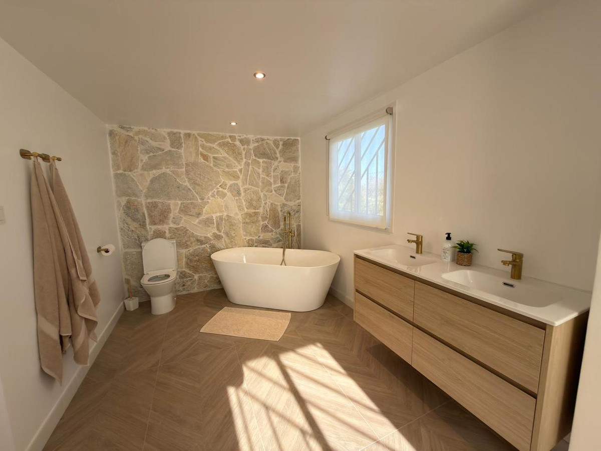 2 Bed Townhouse for sale in Algorfa Costa Blanca, Alicante, Spain