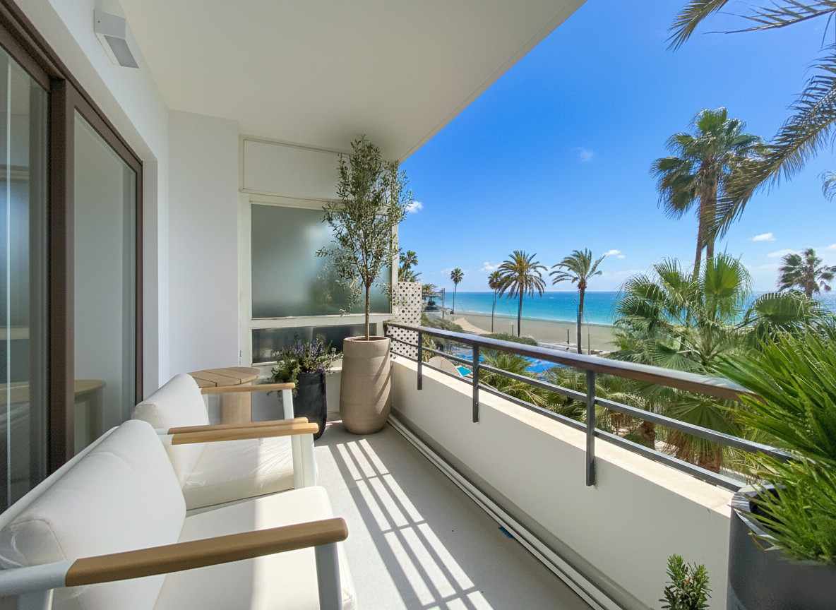 2 Bed Apartment for sale in Estepona Costa Del Sol, Málaga, Spain