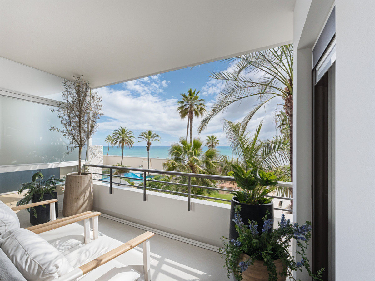2 Bed Apartment for sale in Estepona Costa Del Sol, Málaga, Spain