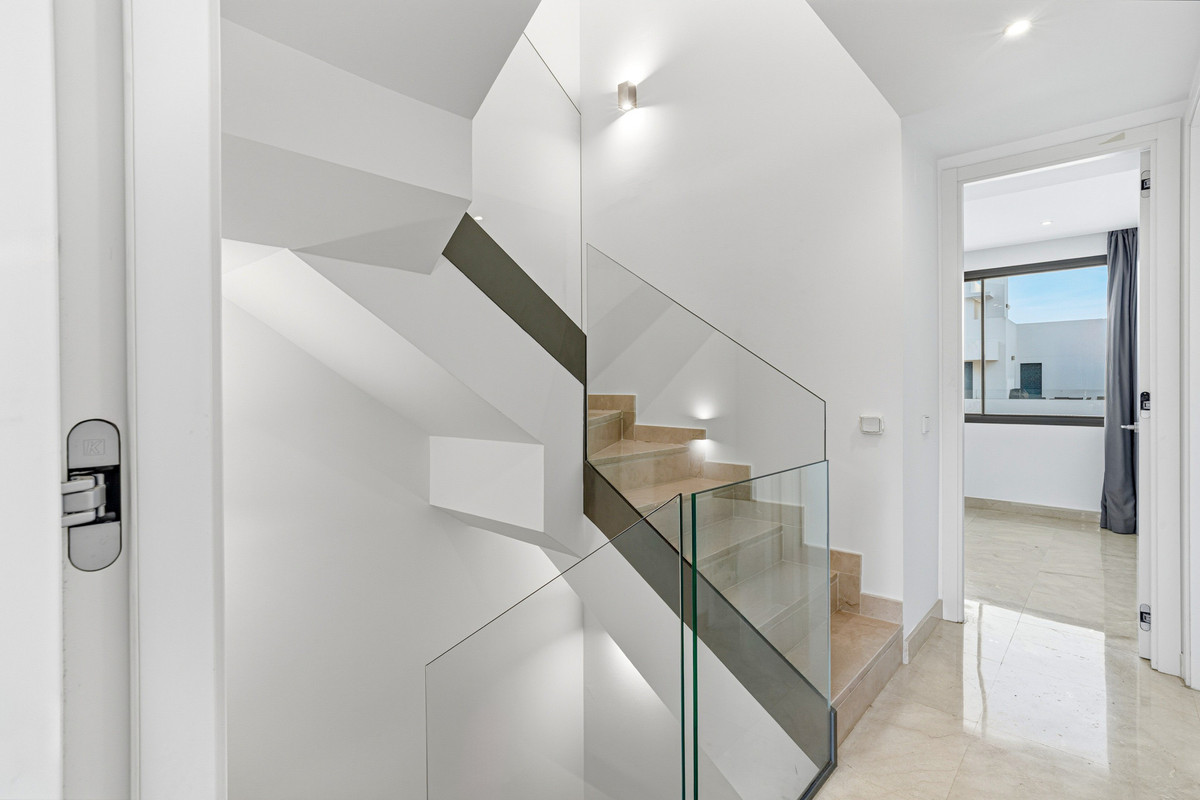 4 Bed Townhouse for sale in La Cala De Mijas Costa Del Sol, Málaga, Spain