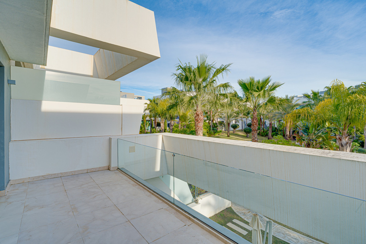 4 Bed Townhouse for sale in La Cala De Mijas Costa Del Sol, Málaga, Spain