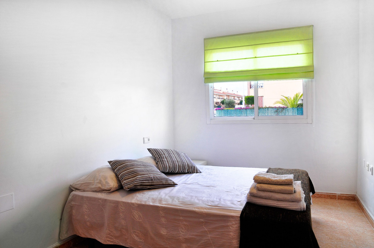 Se vende Apartamento Planta Baja de 2 dormitorios en Costa Blanca, Alicante, España