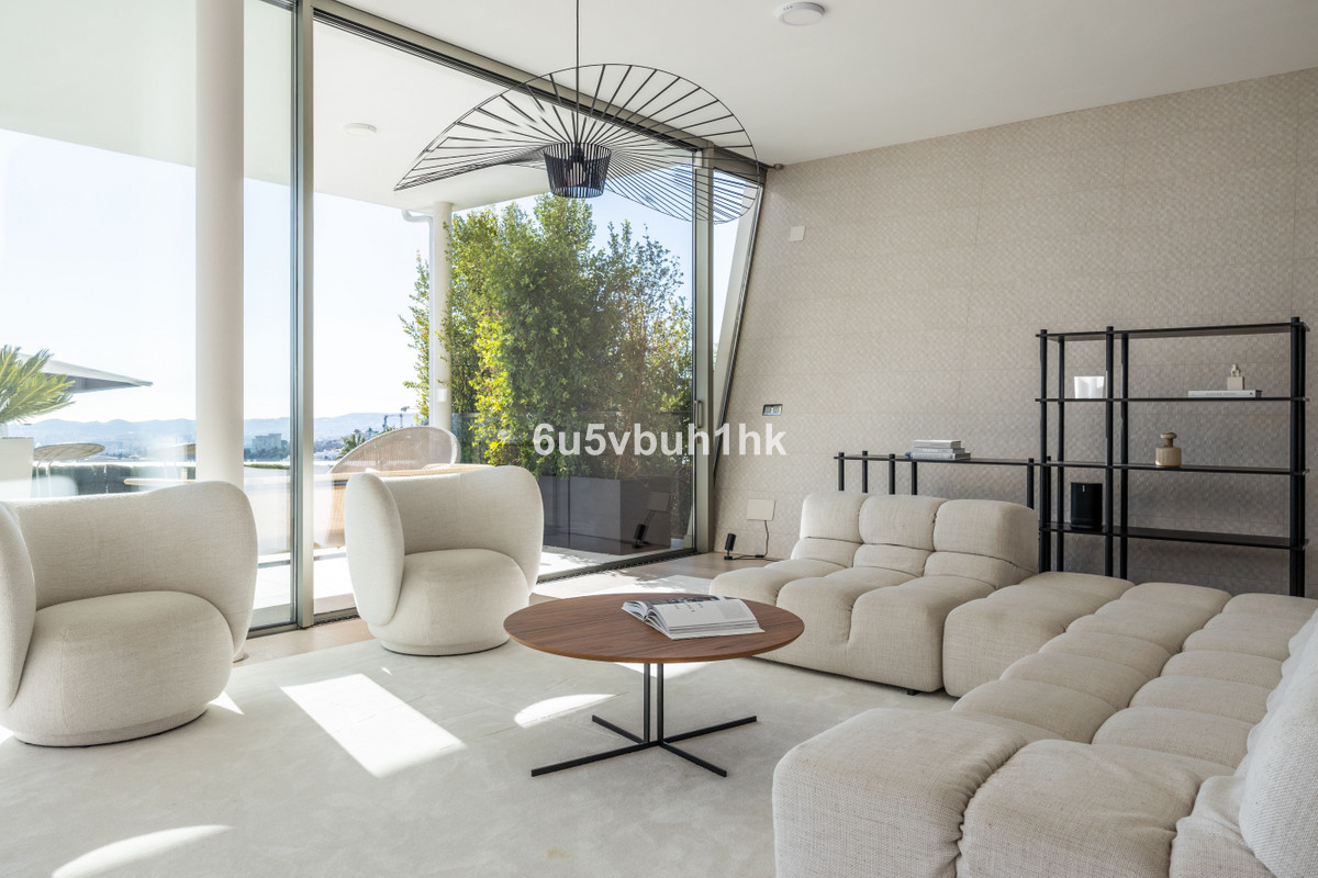 Se vende Villa - Chalet de 4 dormitorios en Costa Del Sol, Málaga, España