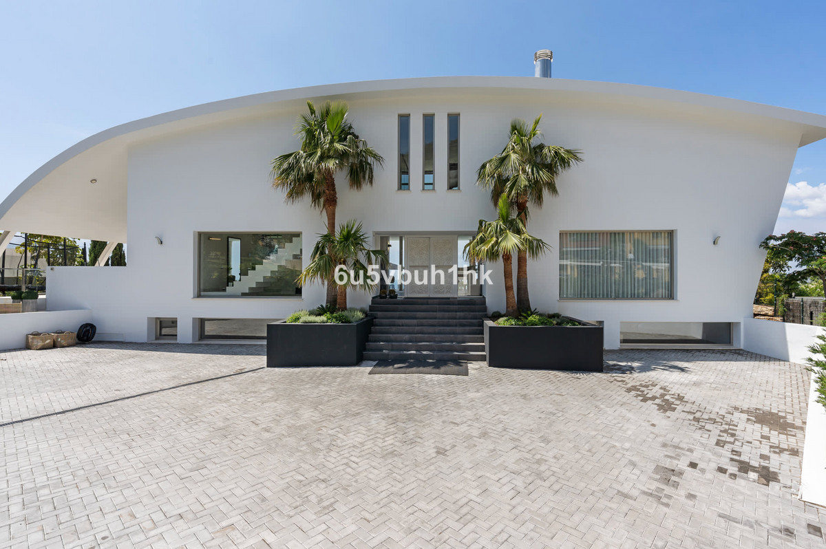 Se vende Villa - Chalet de 4 dormitorios en Costa Del Sol, Málaga, España