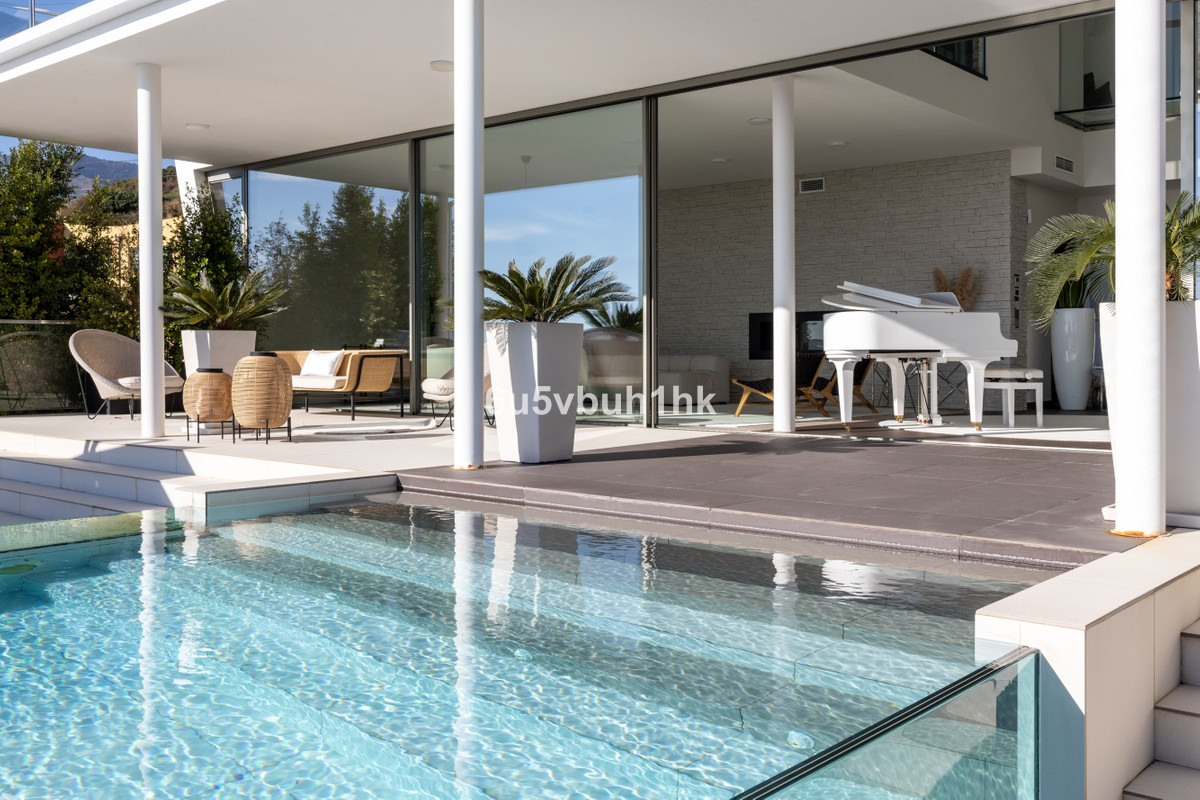 Se vende Villa - Chalet de 4 dormitorios en Costa Del Sol, Málaga, España