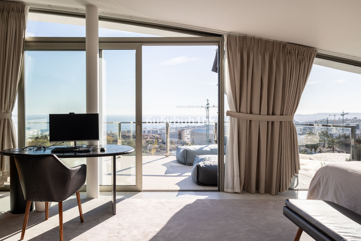 Se vende Villa - Chalet de 4 dormitorios en Costa Del Sol, Málaga, España