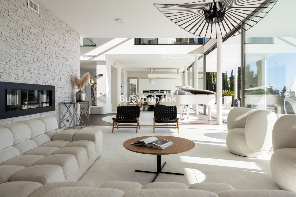 Se vende Villa - Chalet de 4 dormitorios en Costa Del Sol, Málaga, España
