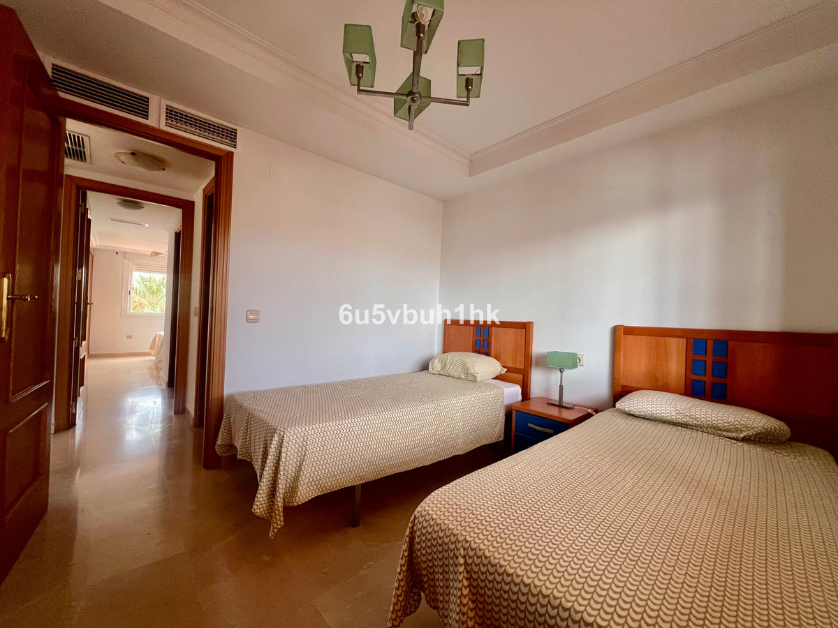 Se vende Apartamento Planta Baja de 2 dormitorios en Costa Del Sol, Málaga, España