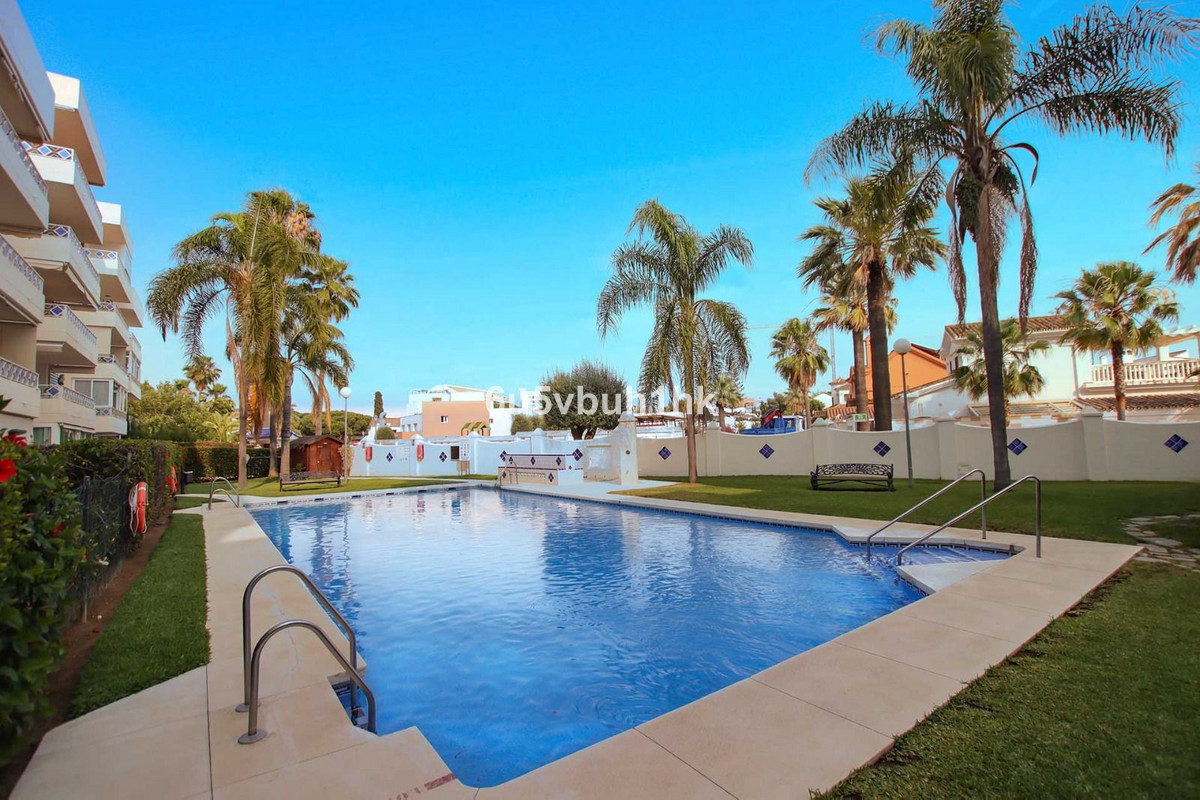 Se vende Apartamento Planta Baja de 2 dormitorios en Costa Del Sol, Málaga, España