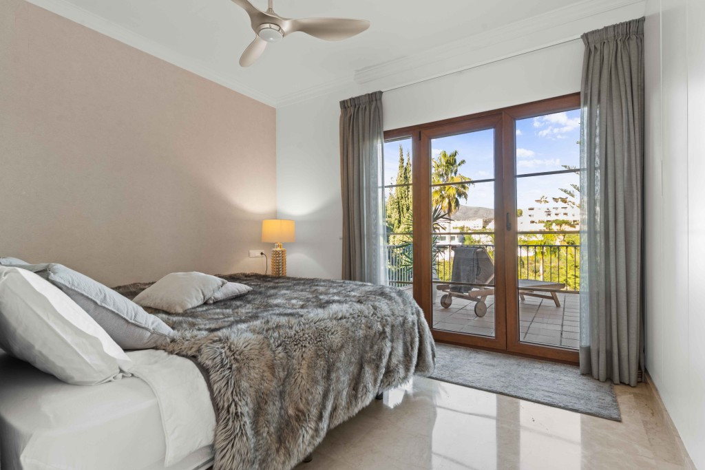 4 Bed Townhouse for sale in Estepona Costa Del Sol, Málaga, Spain