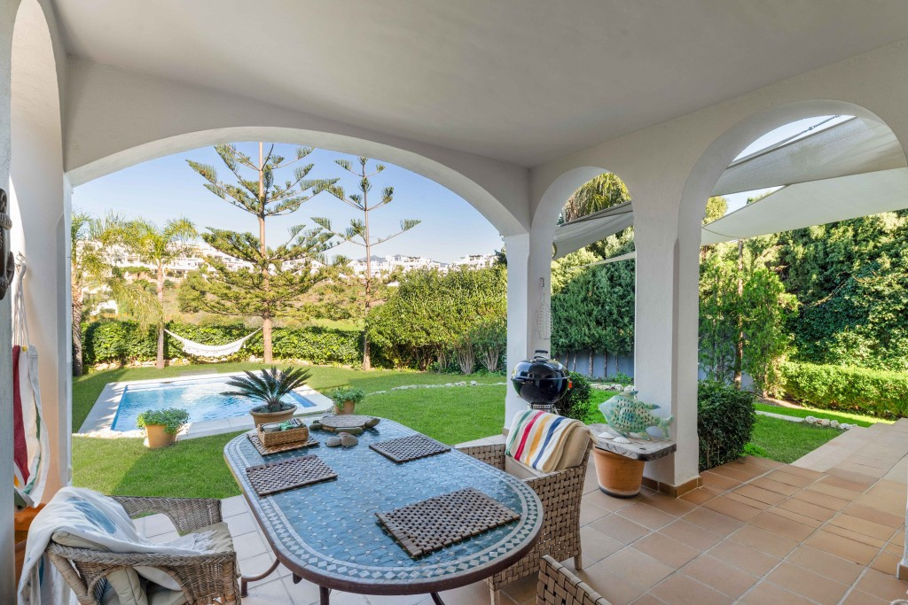 4 Bed Townhouse for sale in Estepona Costa Del Sol, Málaga, Spain