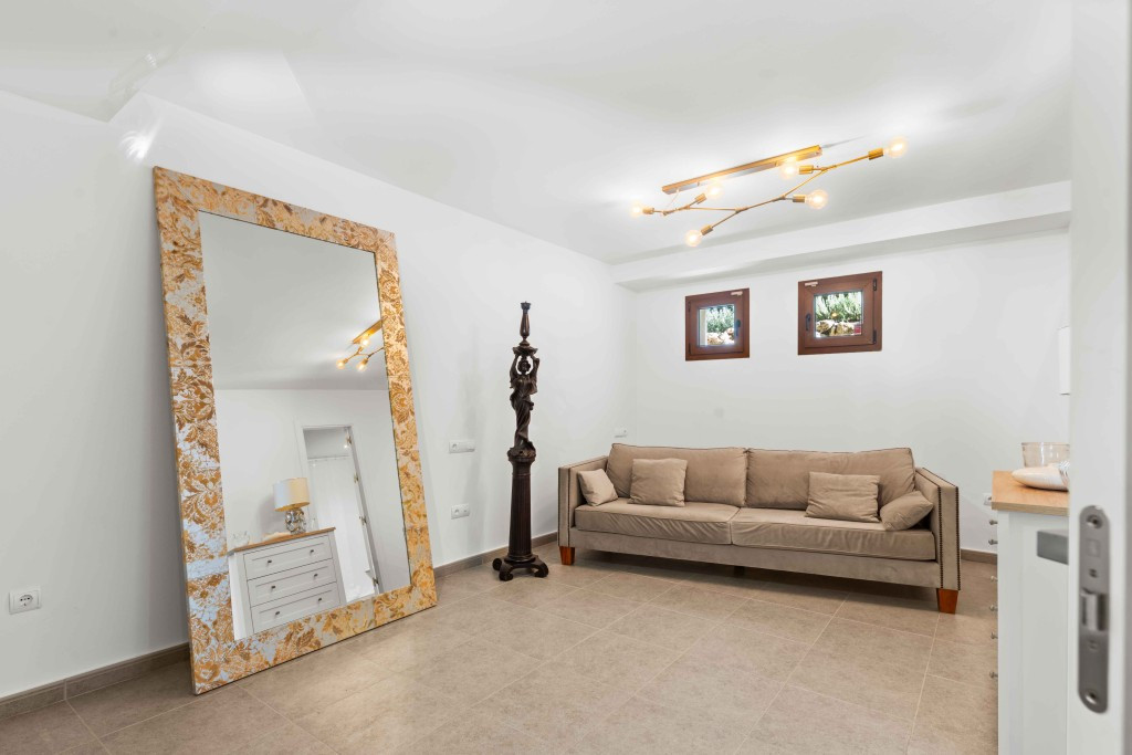 4 Bed Townhouse for sale in Estepona Costa Del Sol, Málaga, Spain