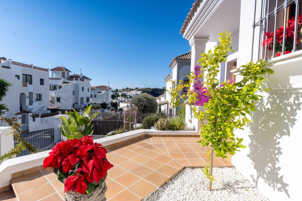 4 Bed Townhouse for sale in Estepona Costa Del Sol, Málaga, Spain