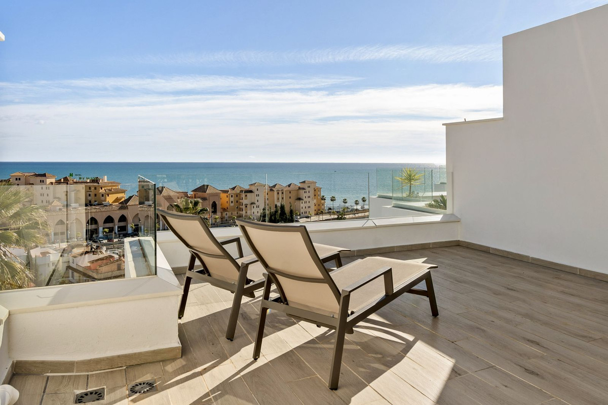 3 Bed Townhouse for sale in Fuengirola Costa Del Sol, Málaga, Spain