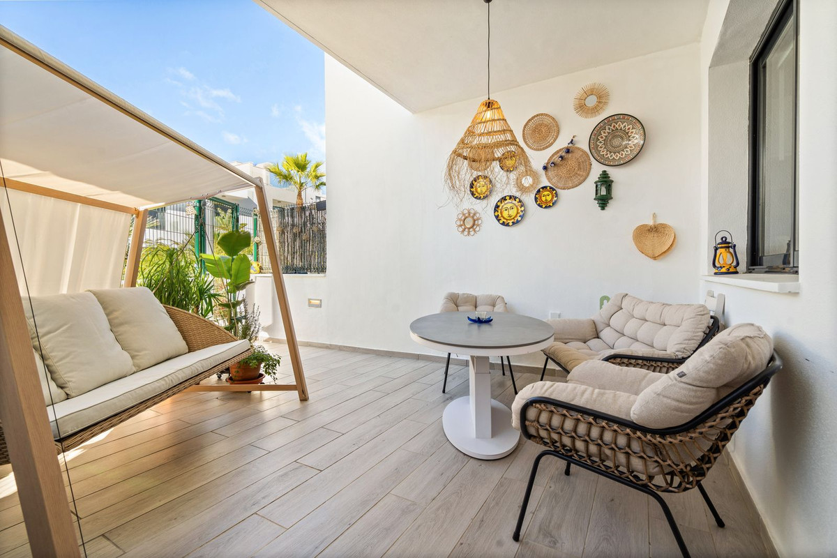 3 Bed Townhouse for sale in Fuengirola Costa Del Sol, Málaga, Spain