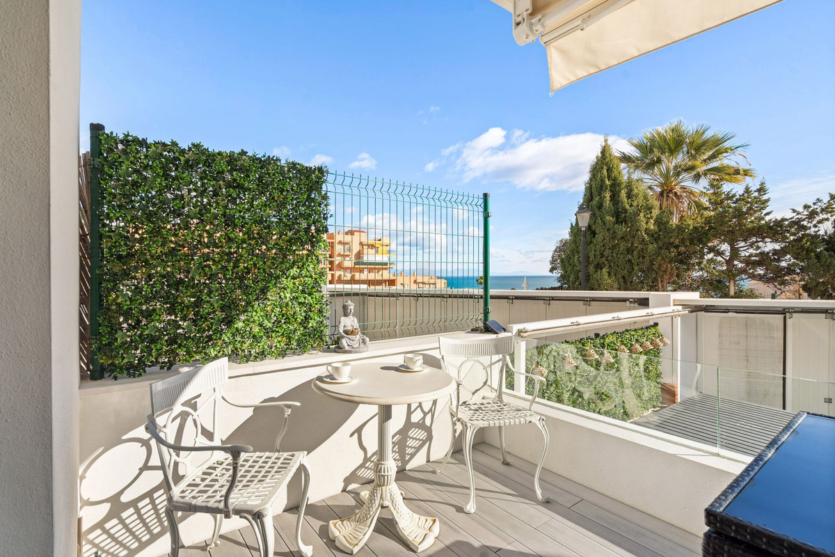 3 Bed Townhouse for sale in Fuengirola Costa Del Sol, Málaga, Spain