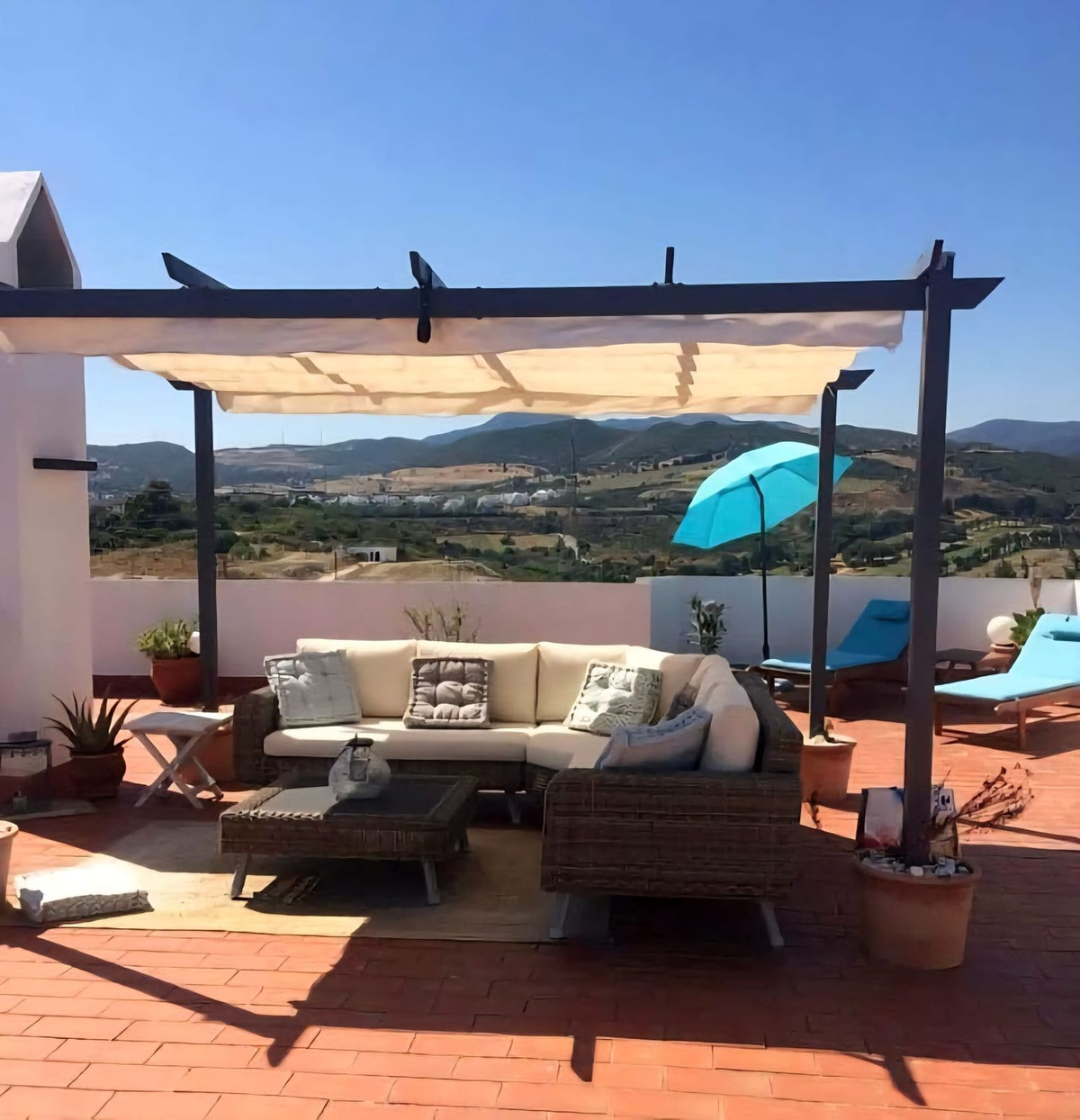 2 Bed Apartment for sale in Estepona Costa Del Sol, Málaga, Spain