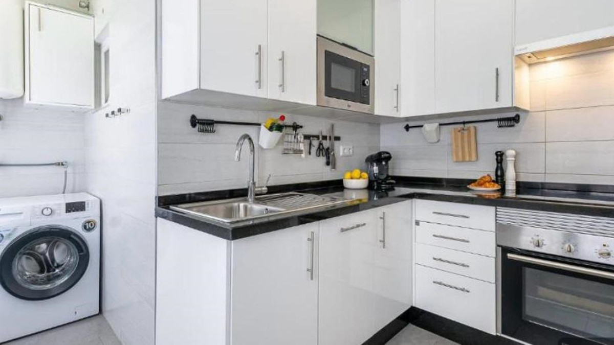 3 Bed Apartment for sale in Marbella Costa Del Sol, Málaga, Spain