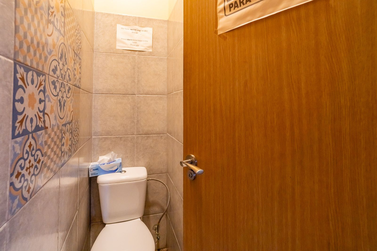 1 Bed Commercial unit for sale in Fuengirola Costa Del Sol, Málaga, Spain