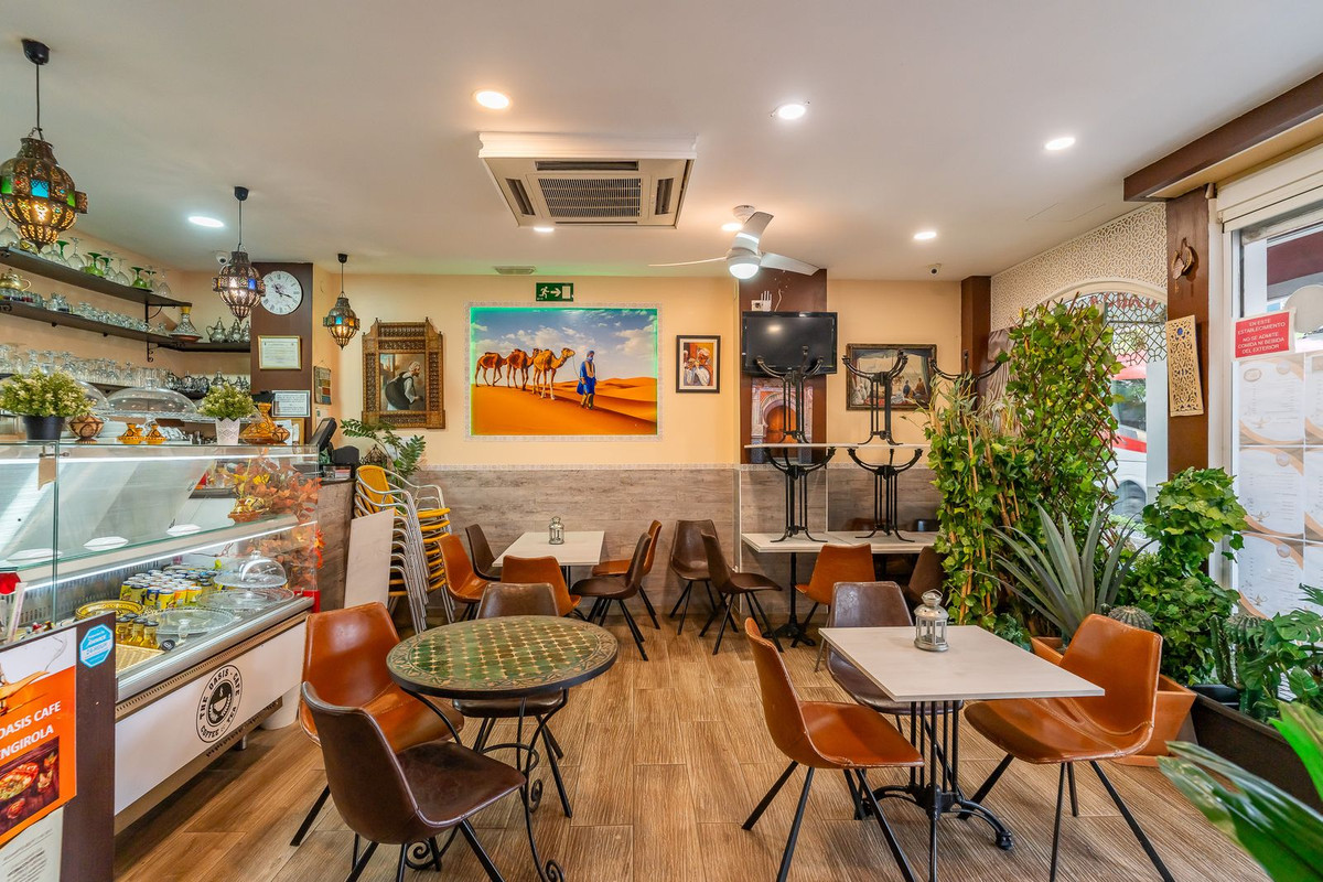 1 Bed Commercial unit for sale in Fuengirola Costa Del Sol, Málaga, Spain