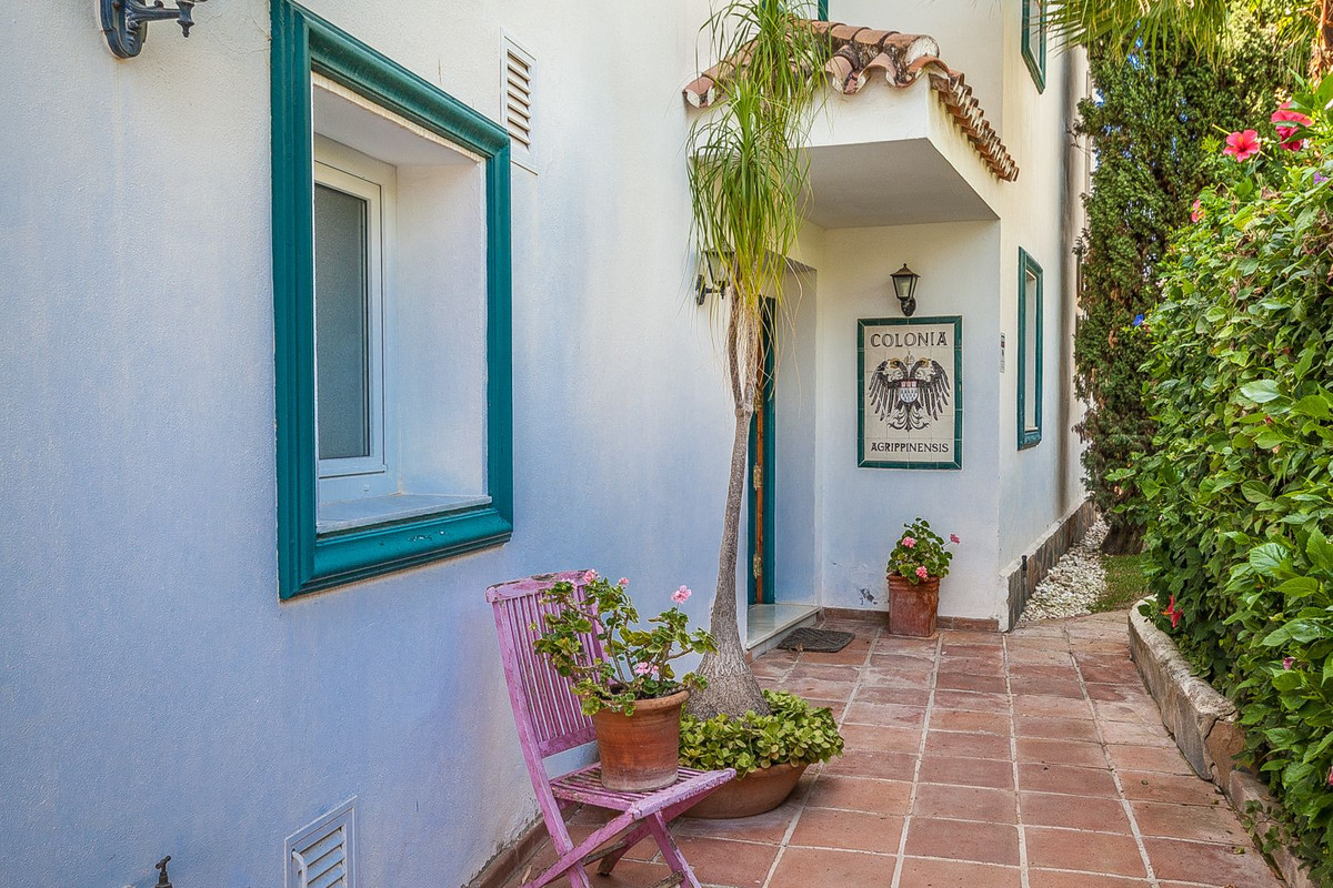 Se vende Villa - Chalet de 4 dormitorios en Costa Del Sol, Málaga, España