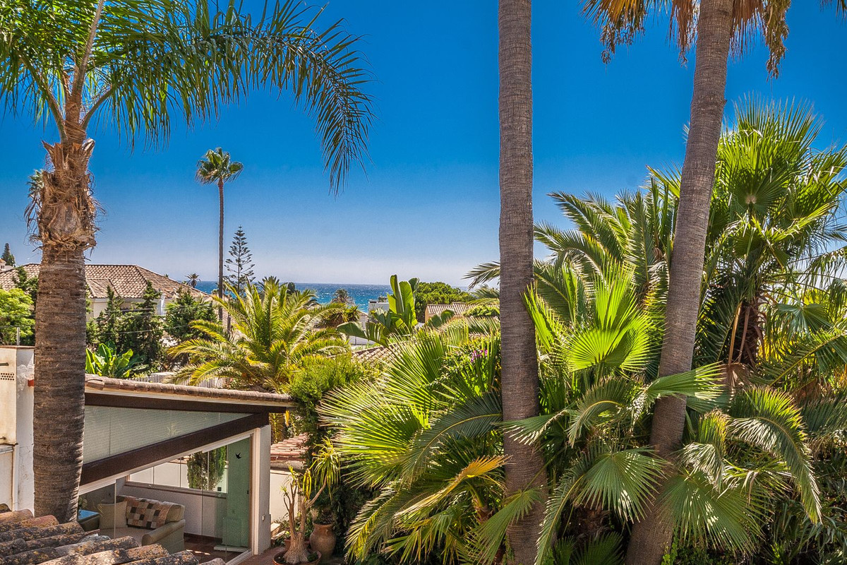 Se vende Villa - Chalet de 4 dormitorios en Costa Del Sol, Málaga, España