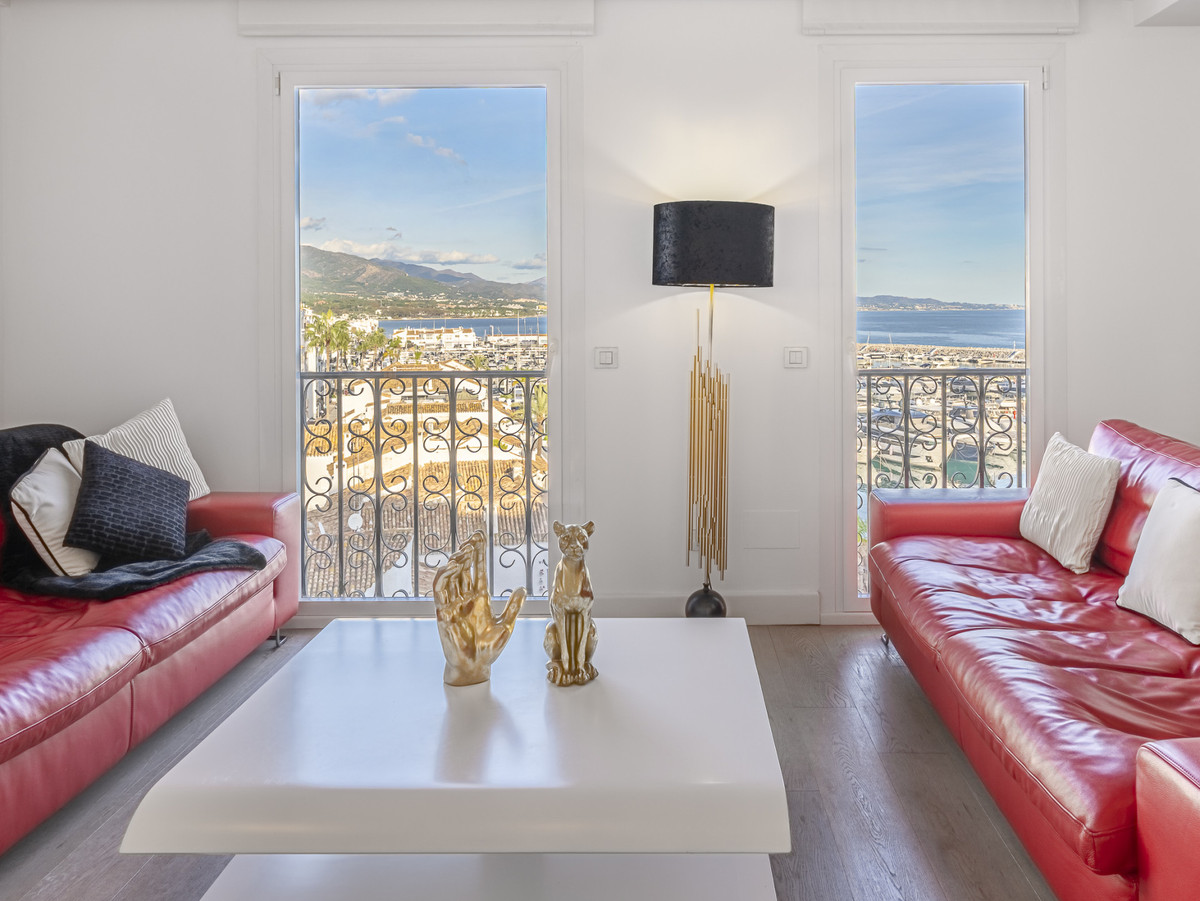 3 Bed Apartment for sale in Puerto Banús Costa Del Sol, Málaga, Spain