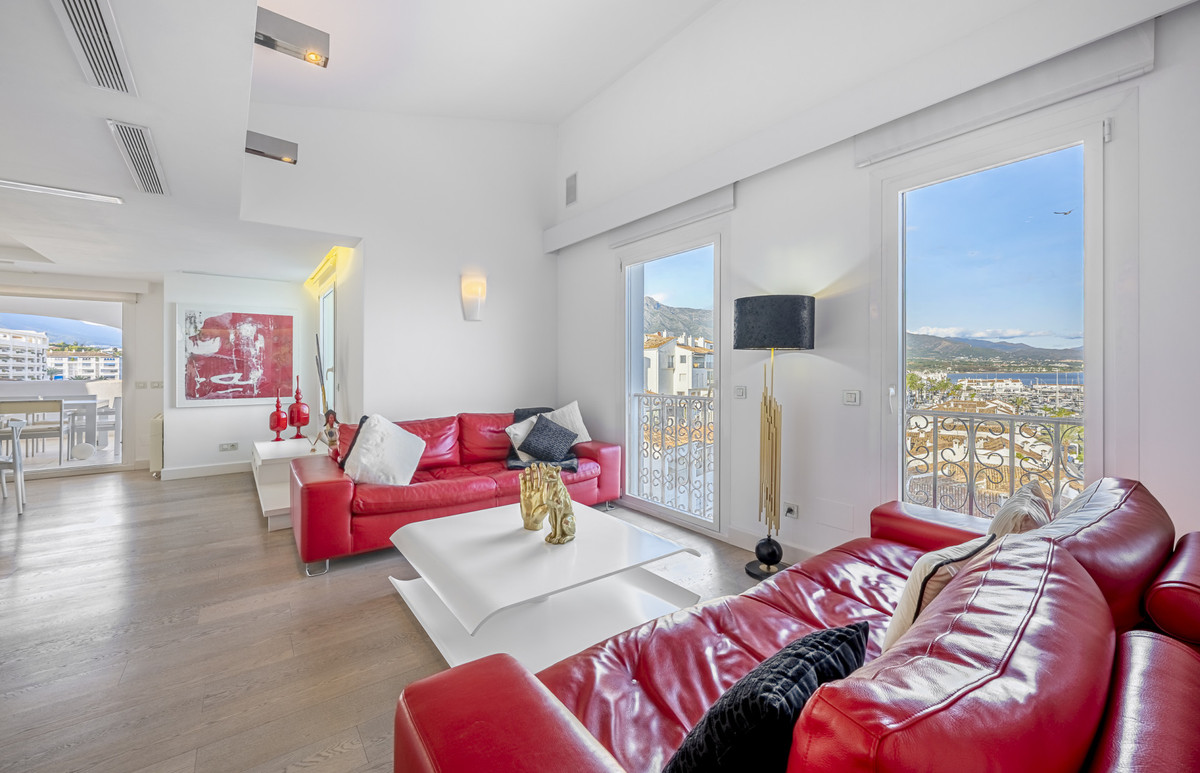 3 Bed Apartment for sale in Puerto Banús Costa Del Sol, Málaga, Spain