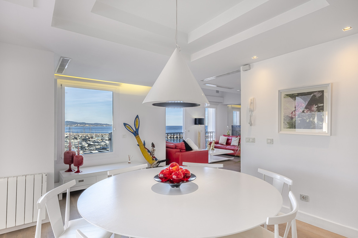 3 Bed Apartment for sale in Puerto Banús Costa Del Sol, Málaga, Spain