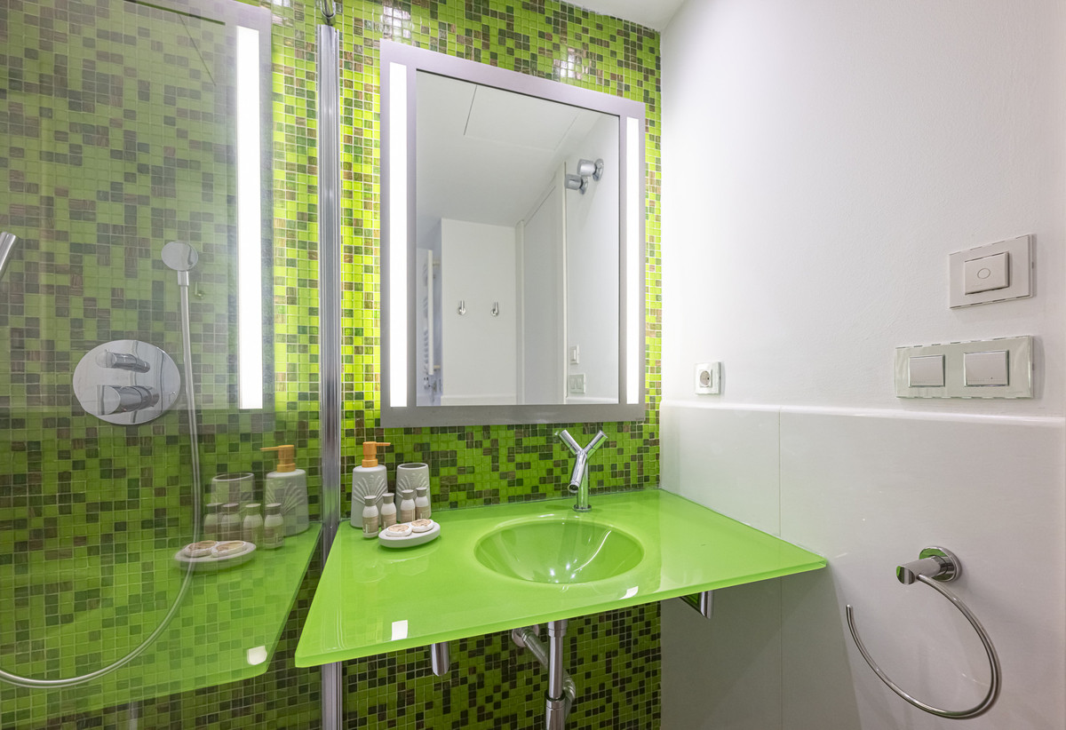 3 Bed Apartment for sale in Puerto Banús Costa Del Sol, Málaga, Spain