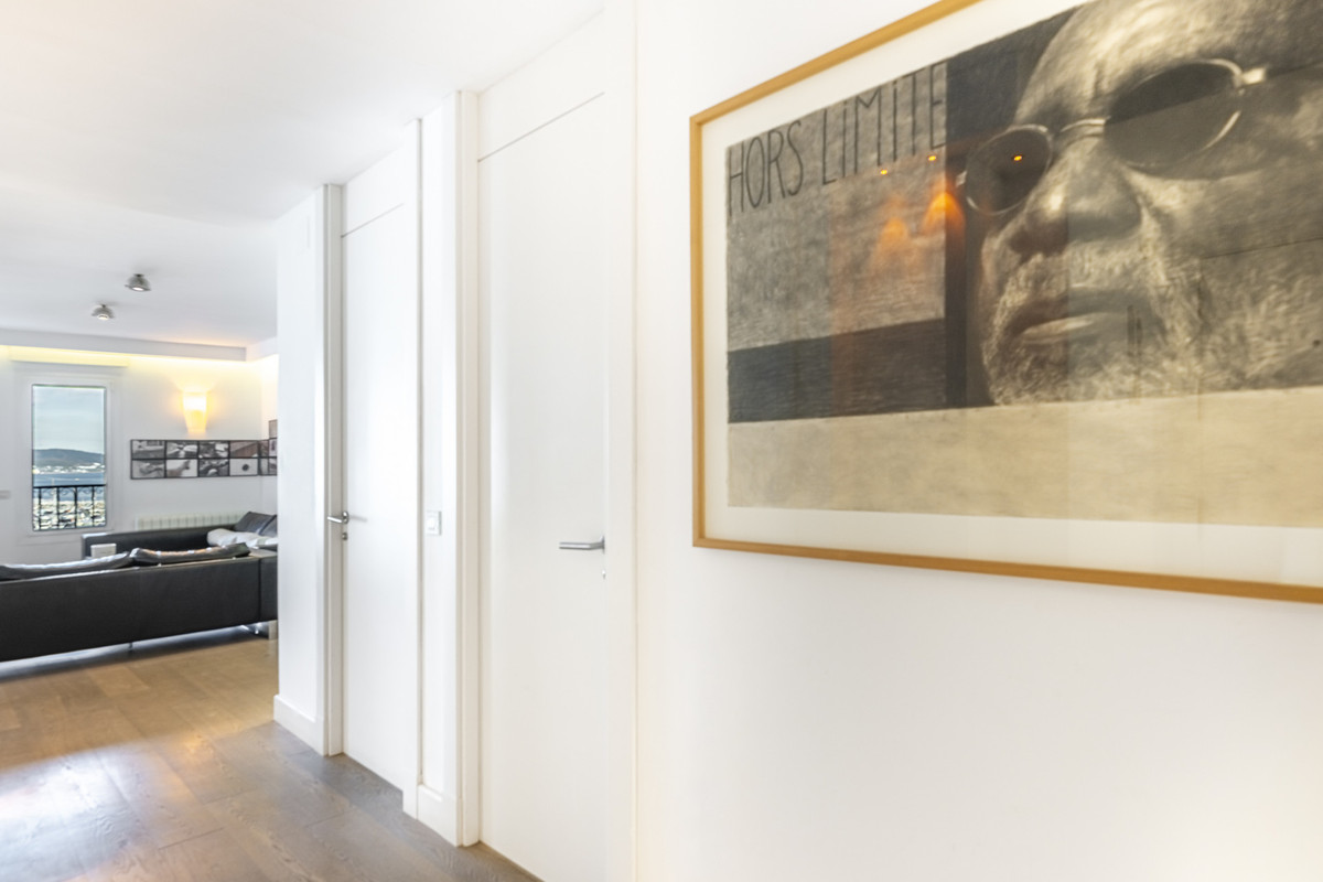 3 Bed Apartment for sale in Puerto Banús Costa Del Sol, Málaga, Spain