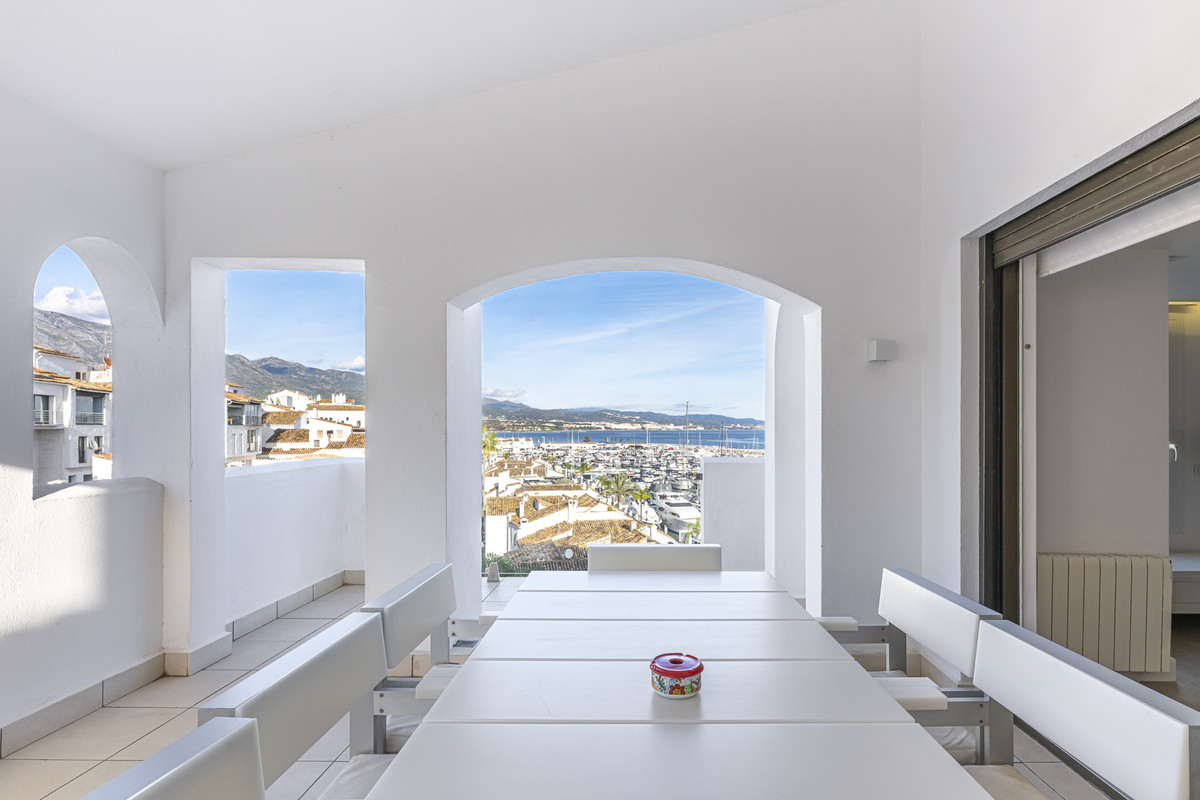 3 Bed Apartment for sale in Puerto Banús Costa Del Sol, Málaga, Spain