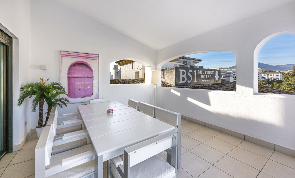 3 Bed Apartment for sale in Puerto Banús Costa Del Sol, Málaga, Spain