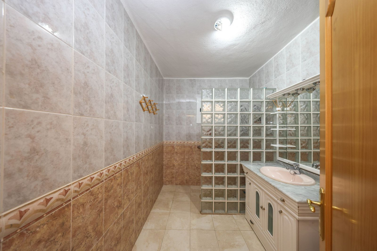 Se vende Adosada de 4 dormitorios en Costa Del Sol, Málaga, España