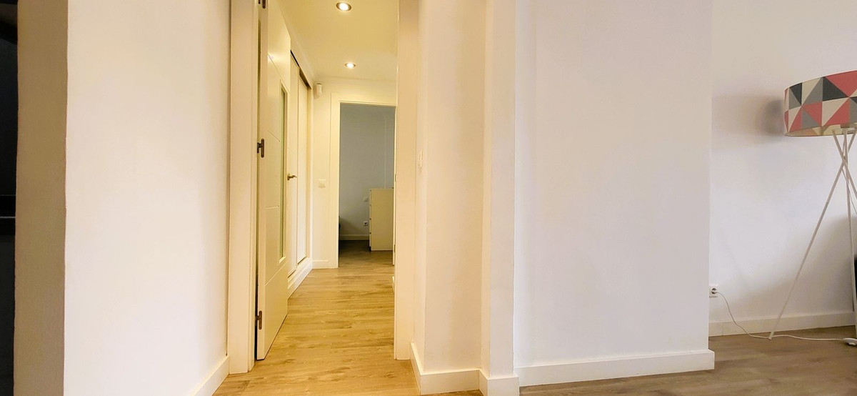 Se vende Apartamento Planta Media de 3 dormitorios en Costa Del Sol, Málaga, España
